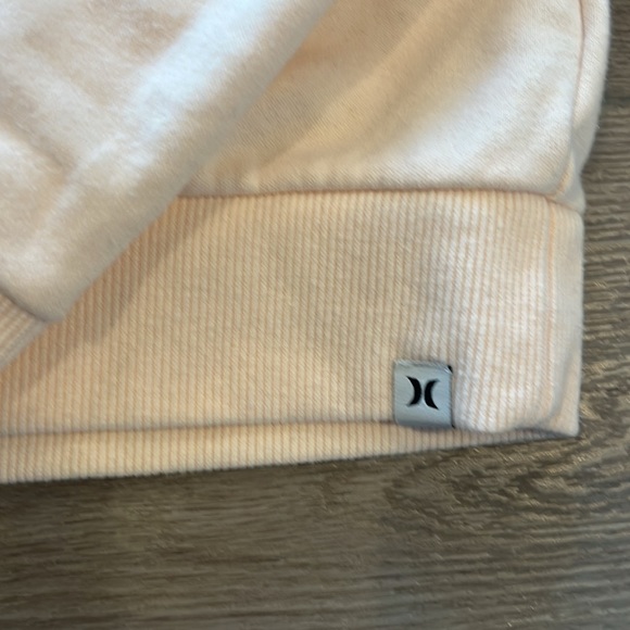 EUC Hurley Embroidered Crew neck - Picture 4 of 7